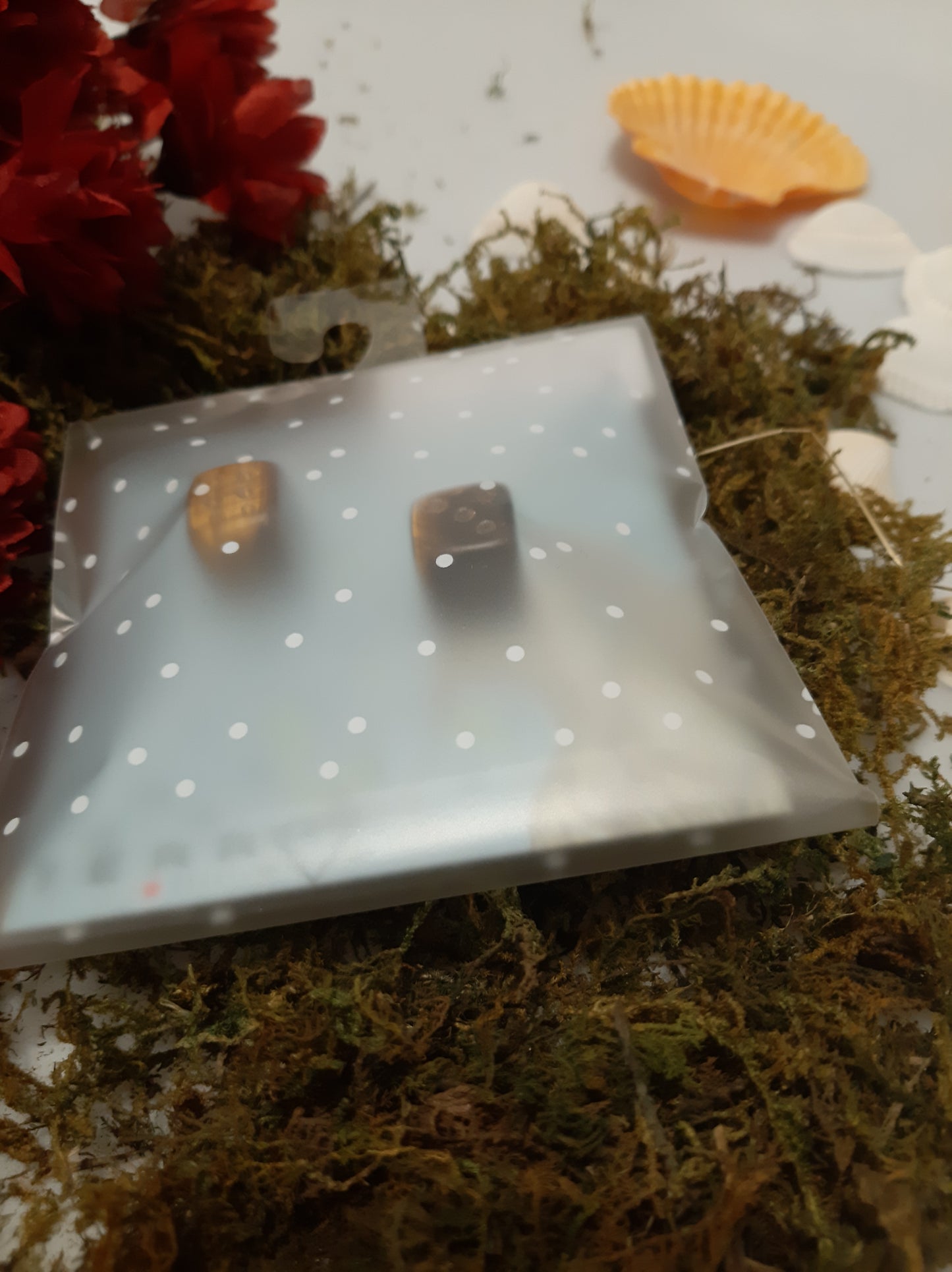 Stone, Dice, stone dice, gift, giftset, pairs, canada, gifts, gift shop, natural stone, natural stone dice, tiger eye, tiger eye dice