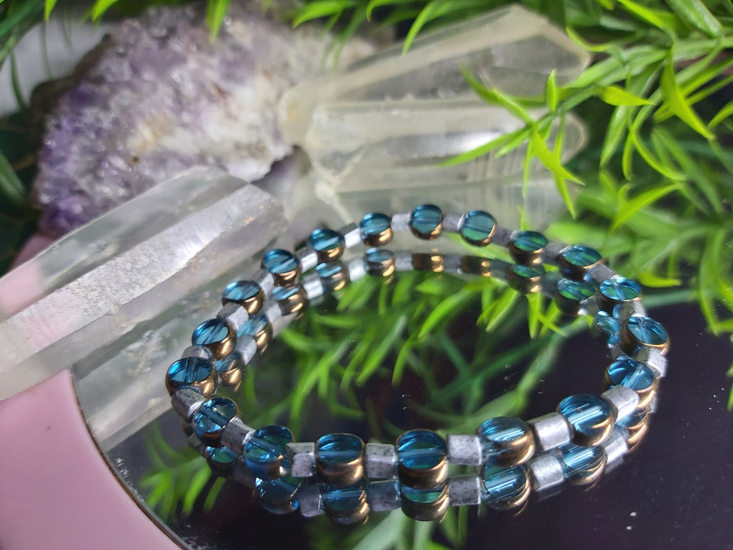 Bracelet, bead, bracelet, gifts, gift, shop, unique, handmade, hand, made, giftshop, Thunder Bay, thunderbay, Ontario, spirituality, spiritual, gift set, brown, red, blue, tiger eye, tigereye, tiger, eye, 8mm, beaded, gemstone, semiprecious, semi, precious