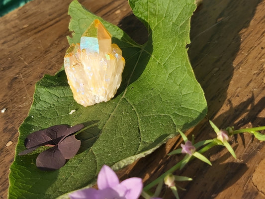Yellow aura quartz crystal , giftshop  gifts , cluster, gemstone, semiprecious, Canadian, Canada, Ontario, gifts,  birthday, witch, for her, for him, for kids, for teens, quartz, yellow, titanium aura quartz, solar plexus chakra