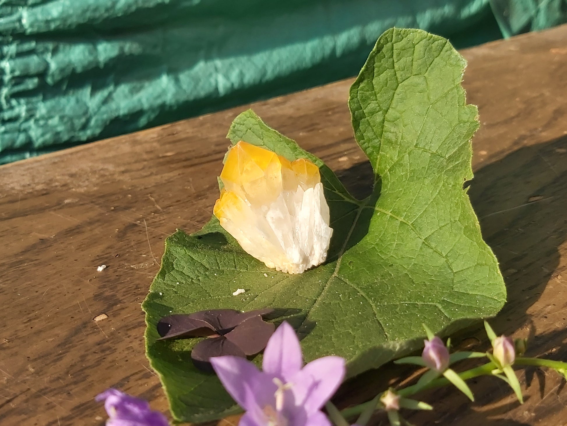 Yellow aura quartz crystal , giftshop  gifts , cluster, gemstone, semiprecious, Canadian, Canada, Ontario, gifts,  birthday, witch, for her, for him, for kids, for teens, quartz, yellow, titanium aura quartz, solar plexus chakra