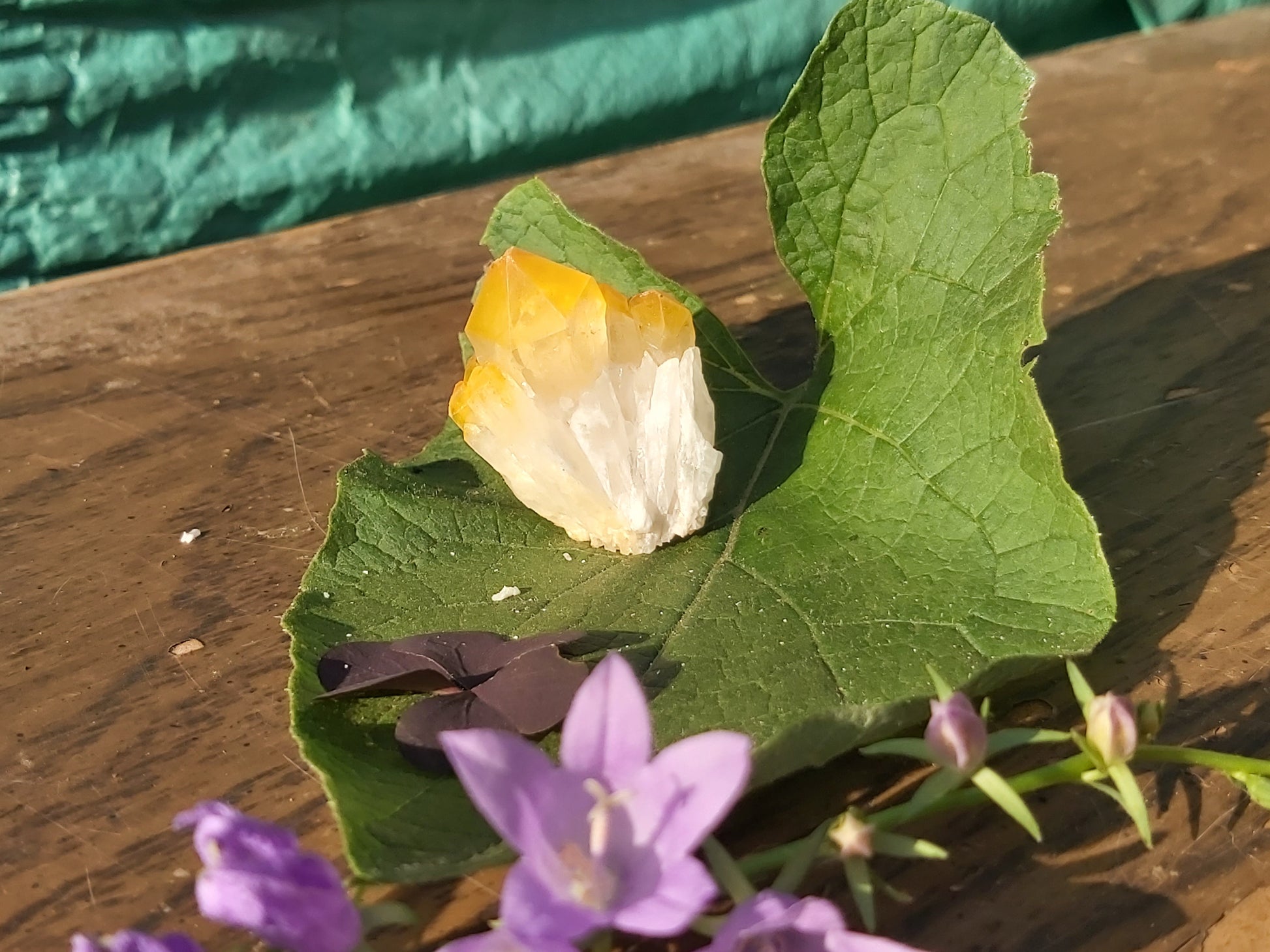 Yellow aura quartz crystal , giftshop  gifts , cluster, gemstone, semiprecious, Canadian, Canada, Ontario, gifts,  birthday, witch, for her, for him, for kids, for teens, quartz, yellow, titanium aura quartz, solar plexus chakra