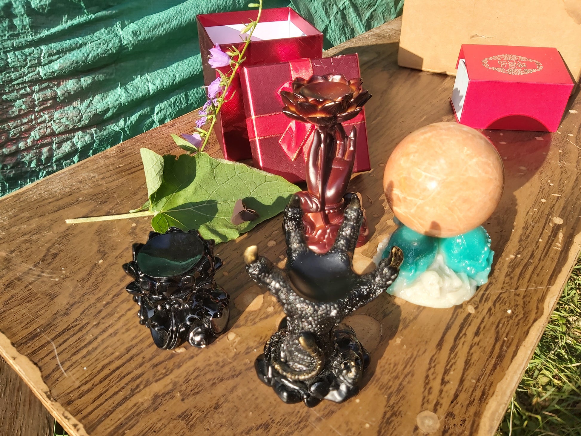 Sphere stand, Sphere, crystal ball, crystal, ball, stand, Novelty, medium, large, skeleton, glow in the dark, resin, unique, gifts, giftshop, gift, shop, Canada, Canadian, friends, witch, witches, him, her, teens, kids, crystal lovers, sale 