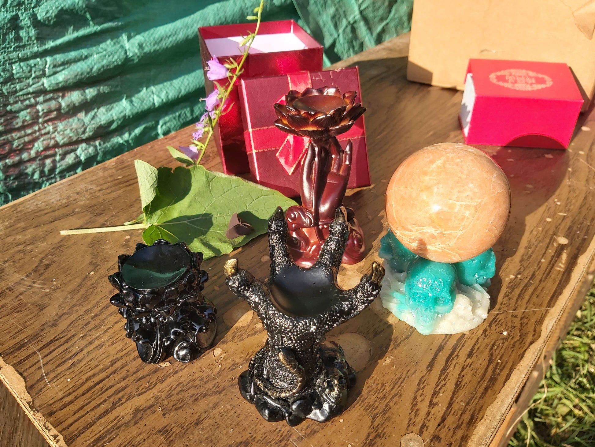 Sphere stand, Sphere, crystal ball, crystal, ball, stand, Novelty, medium, large, skeleton, glow in the dark, resin, unique, gifts, giftshop, gift, shop, Canada, Canadian, friends, witch, witches, him, her, teens, kids, crystal lovers, sale 