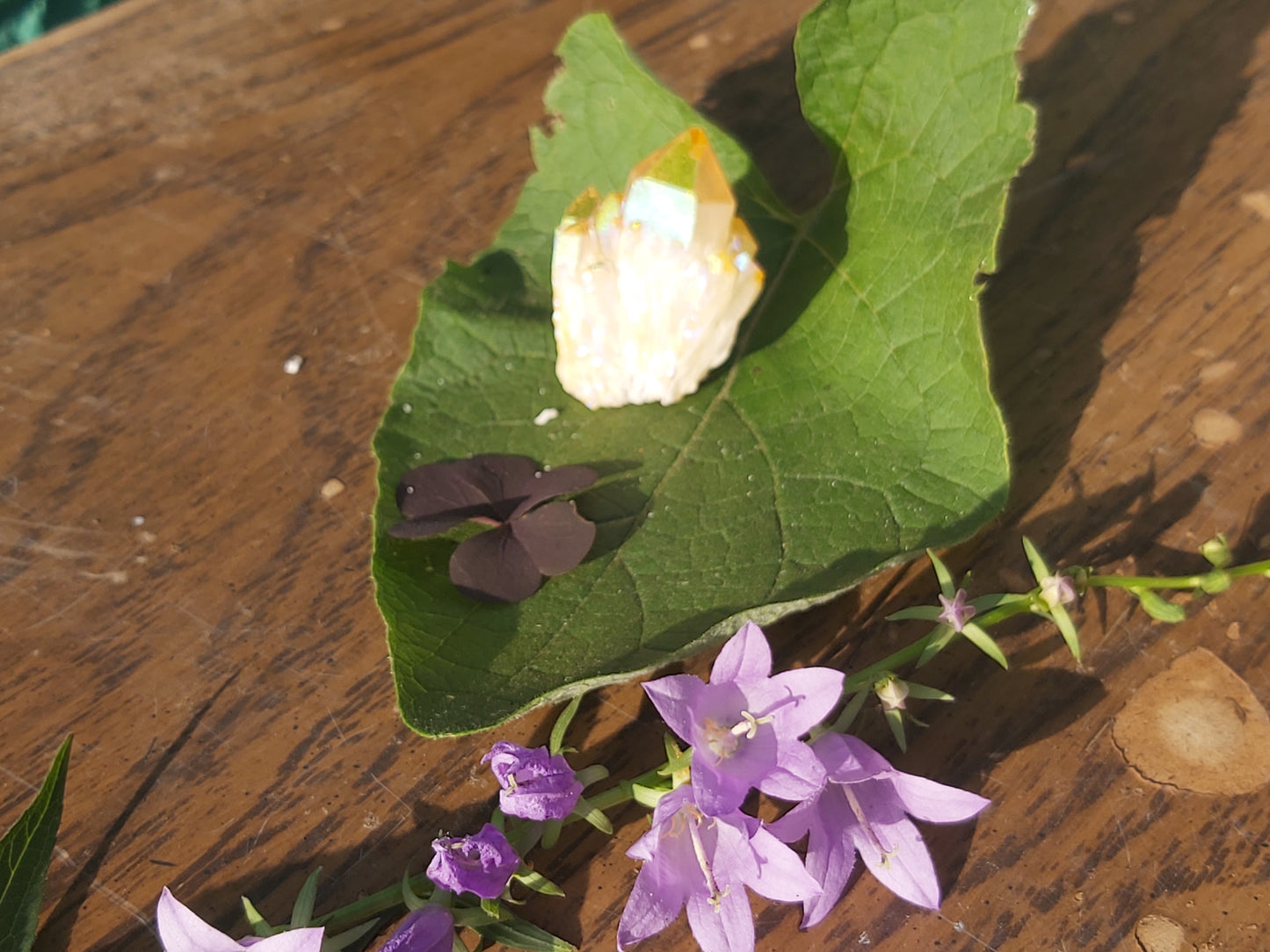 Yellow aura quartz crystal , giftshop  gifts , cluster, gemstone, semiprecious, Canadian, Canada, Ontario, gifts,  birthday, witch, for her, for him, for kids, for teens, quartz, yellow, titanium aura quartz, solar plexus chakra